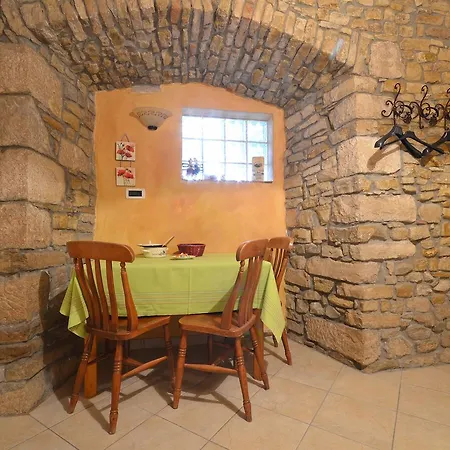 Bella Vista Apartment